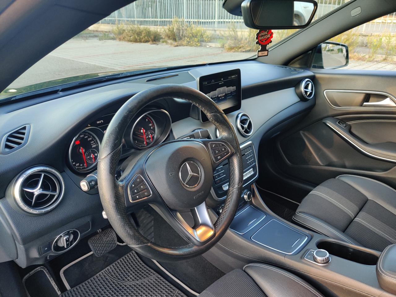 Mercedes-benz CLA 200 d S.W. Automatic Sport