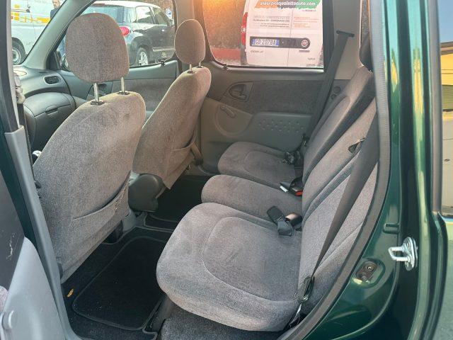 TOYOTA Yaris Verso 1.3i 16V cat Sol