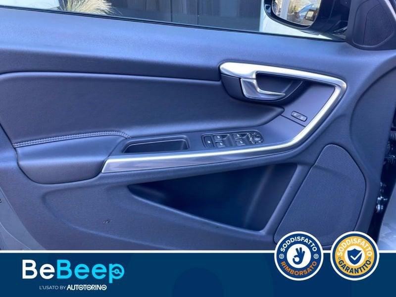 Volvo V60 Cross Country 2.4 D4 MOMENTUM AWD GEARTRONIC