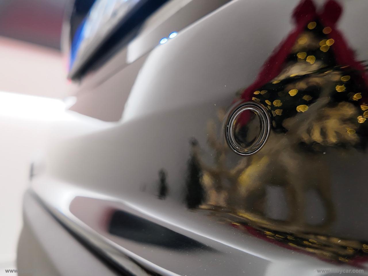 AUDI Q2 35 TDI quattro S tr. Identity Black