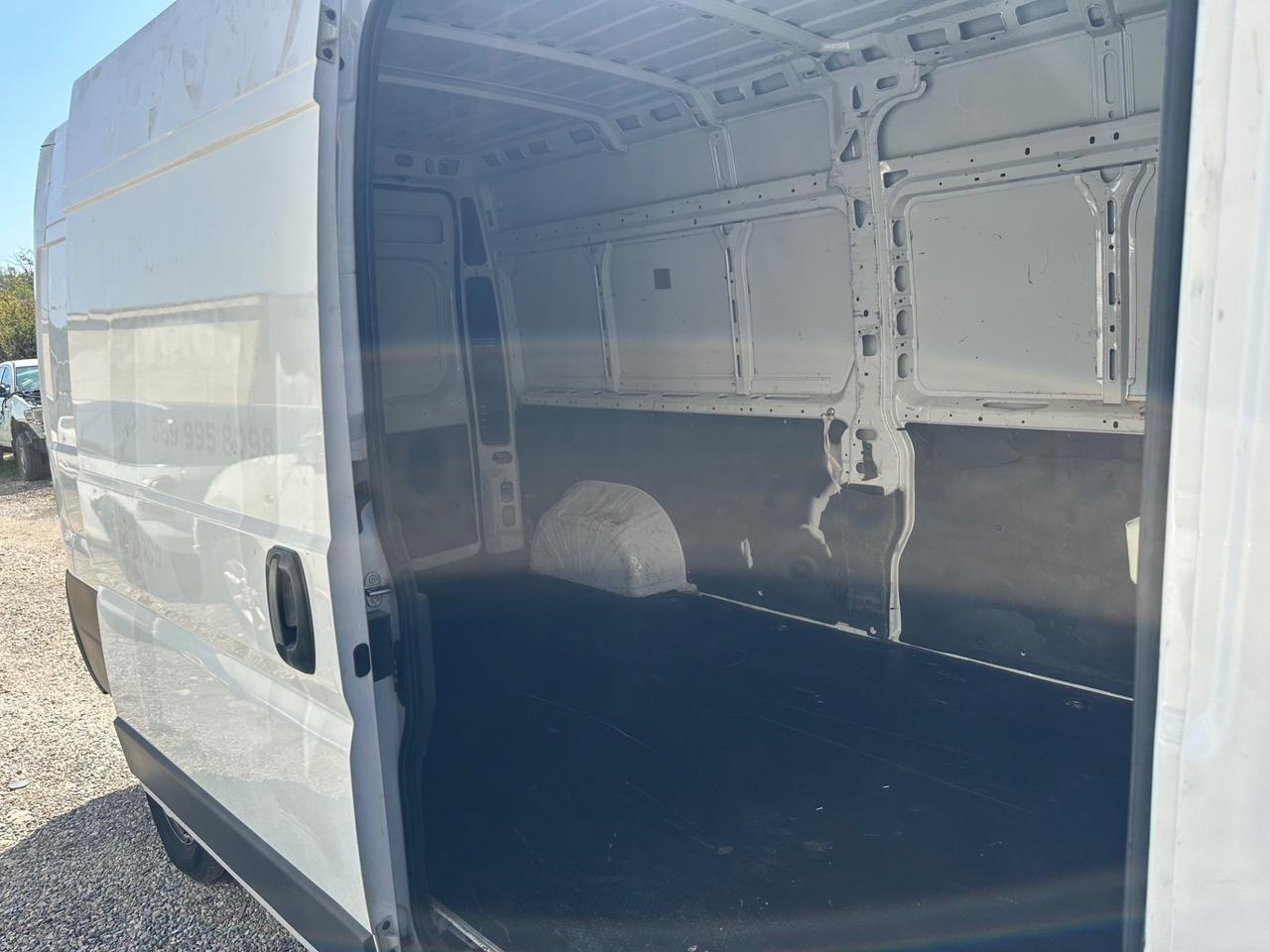 Citroen Jumper L3H2 2.2 Diesel Euro 6d BluHdi 2022