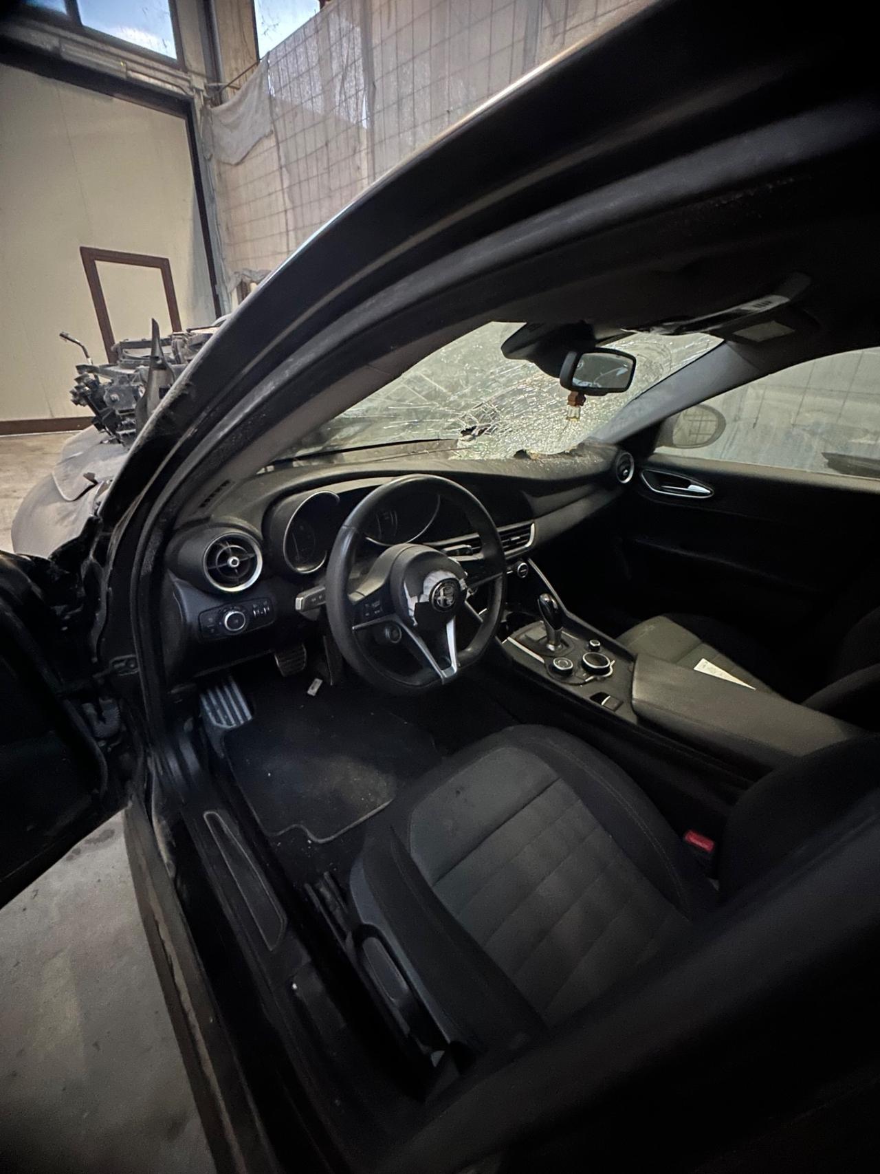 Alfa Romeo Giulia 2.0 Turbo 200 CV AT8