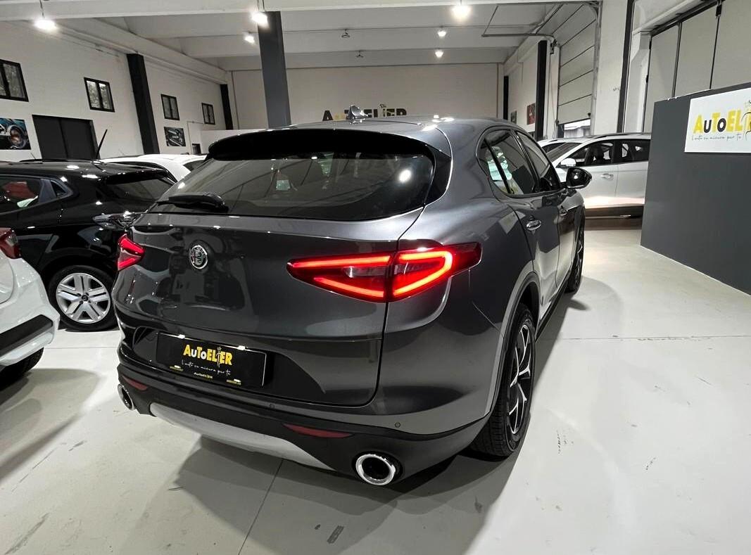 Alfa Romeo Stelvio 2.2 Turbodiesel 210 CV AT8 Q4 Executive