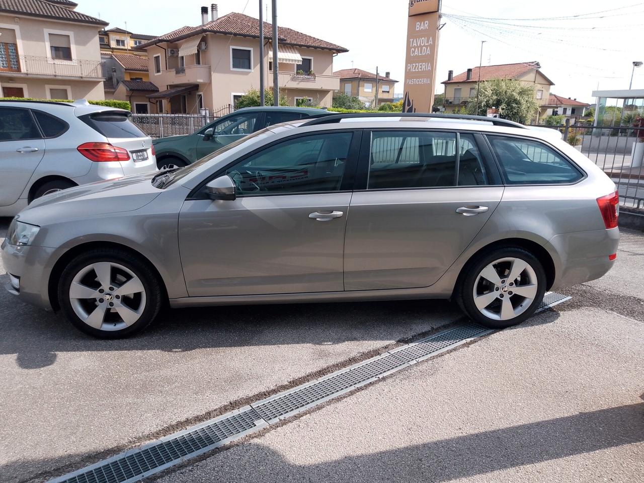 Skoda Octavia 1.6 TDI CR 110 CV DSG Wagon