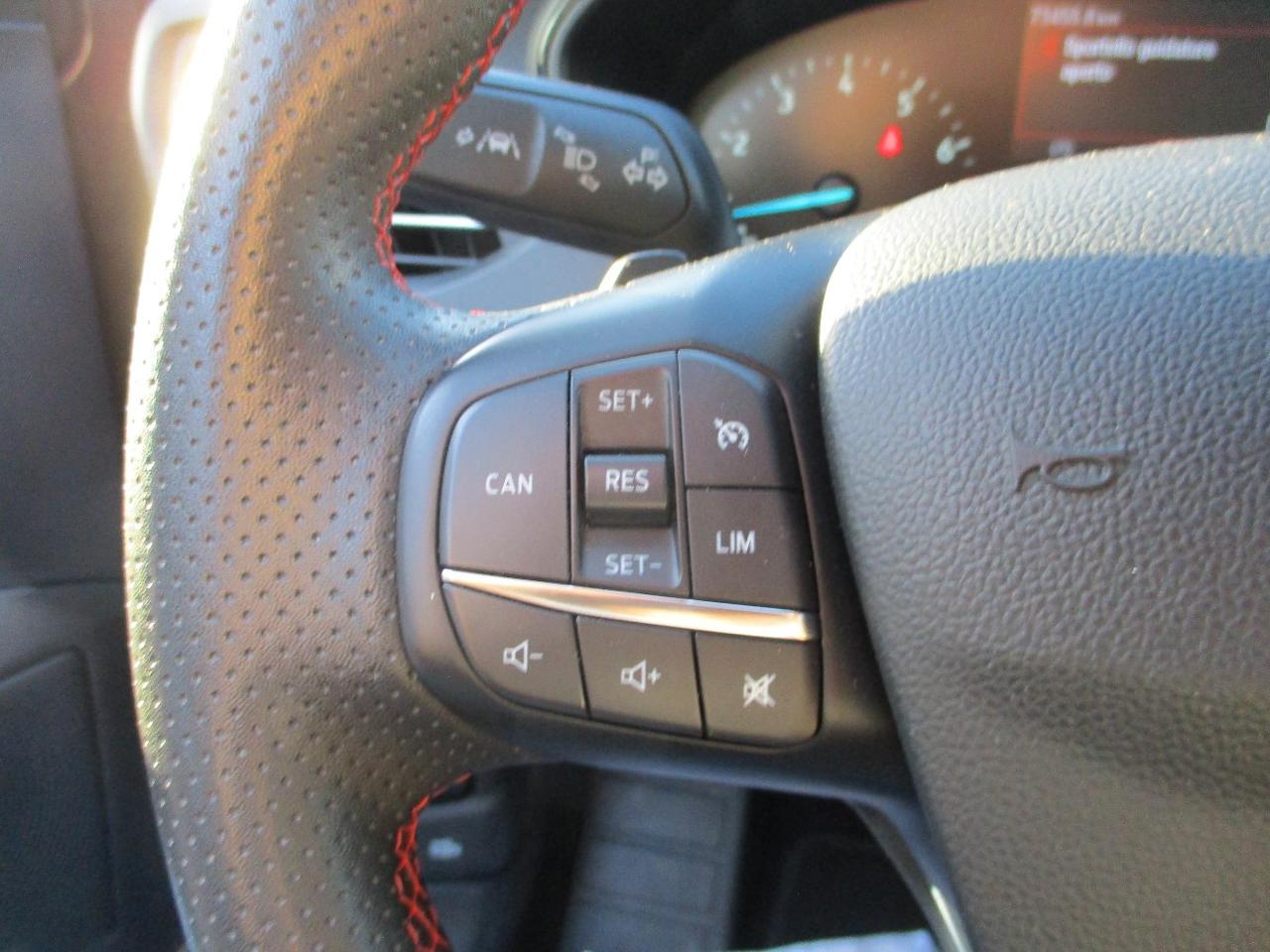 Ford Focus 1.0 EcoBoost Hybrid Auto 125Cv SW ST-Line