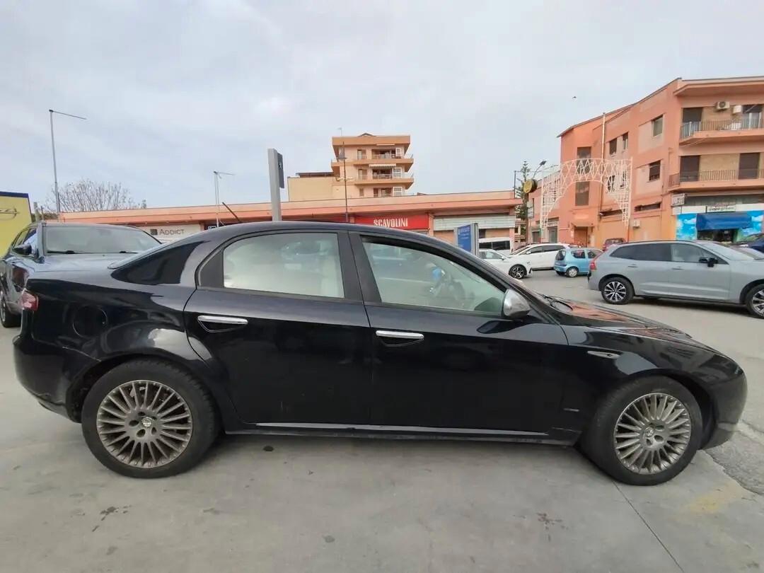 Alfa Romeo 159 1.9 JTDm 16V Exclusive