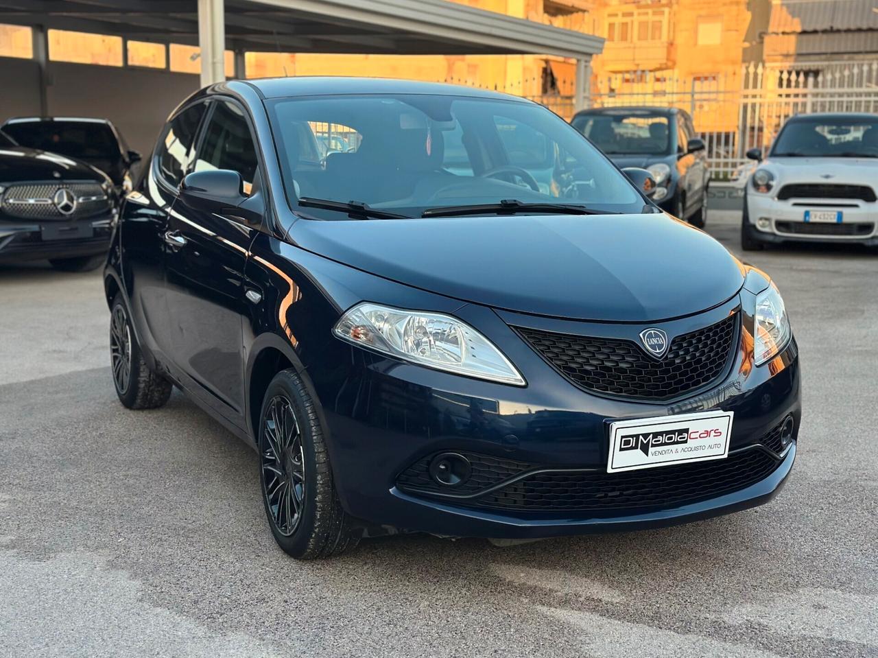 Lancia Ypsilon 1.2 69 CV 5 porte GPL Gold