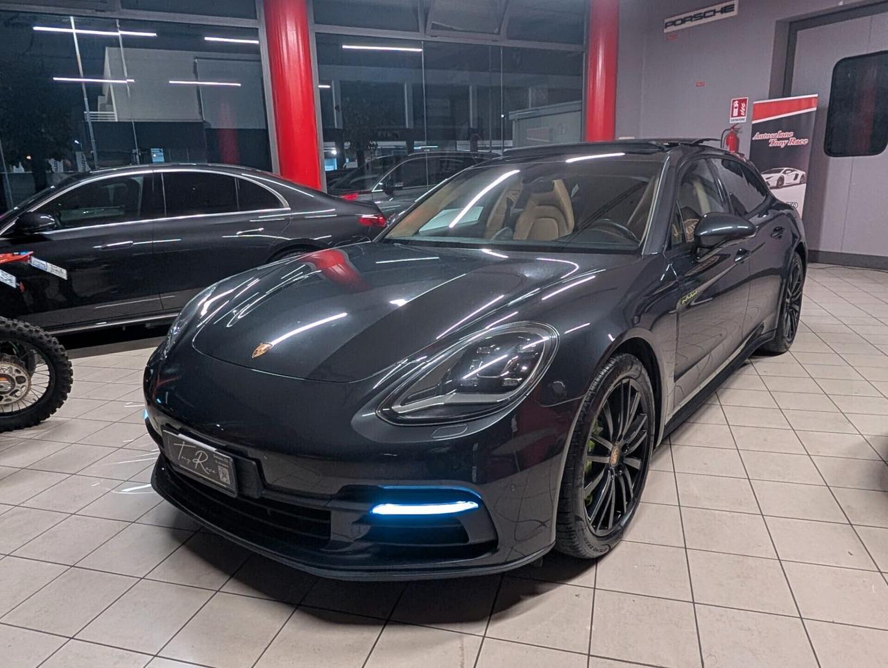 Porsche Panamera 2.9 4 E-Hybrid Sport Turismo TETTO