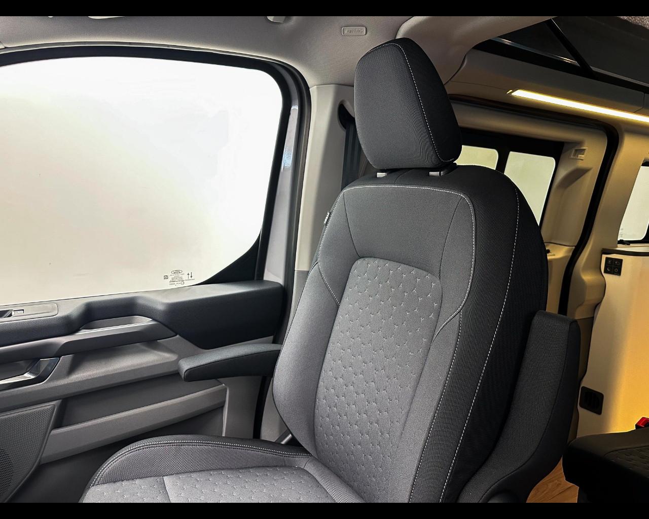 FORD Transit Nugget 320 2.0 Ecoblue 170cv aut. PC