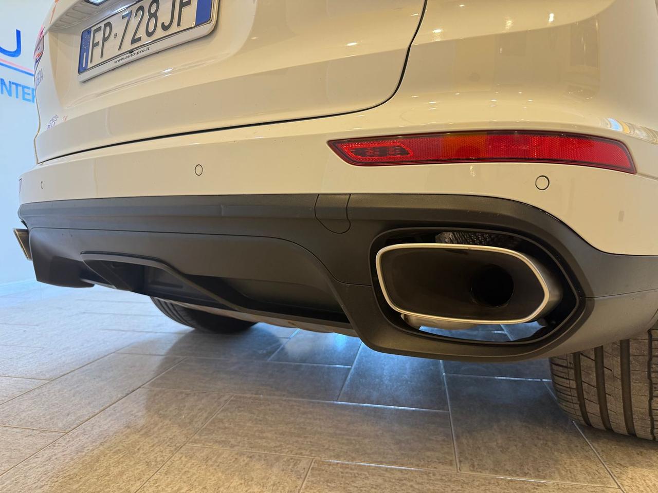 Porsche Cayenne 3.0 Diesel Platinum #6049