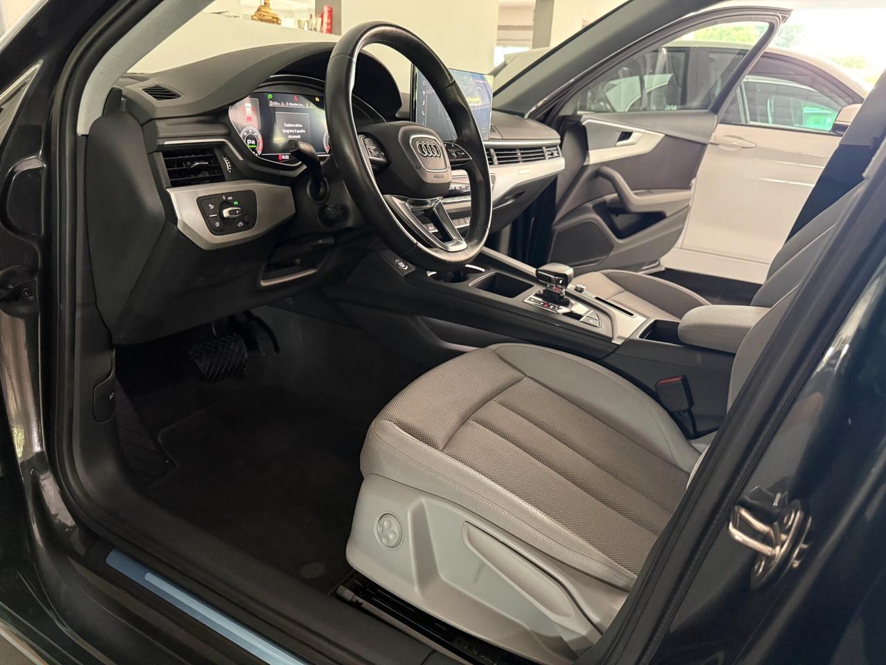 Audi A4 40 TDI quattro S tronic Business