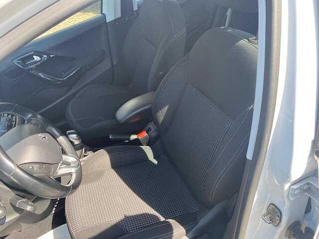 Peugeot 208 BlueHDi 100 5 porte Allure