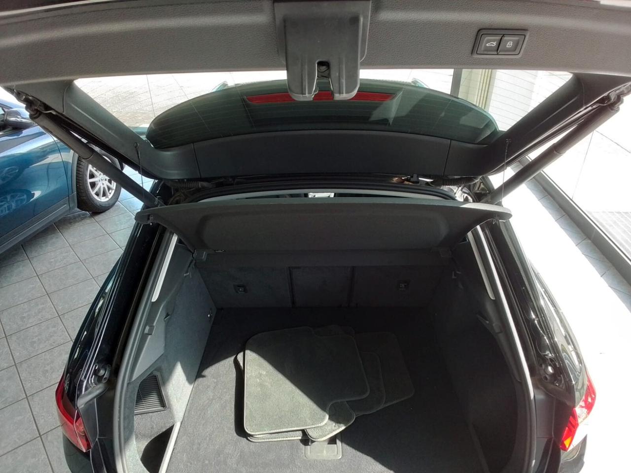 Audi Q3 45 TFSI e 150cv S-tronic Business