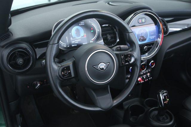 MINI Cabrio 1.5 Cooper Cabrio Premium Plus Package