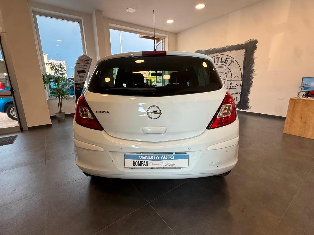Opel Corsa 1.2 Club 85cv 5p
