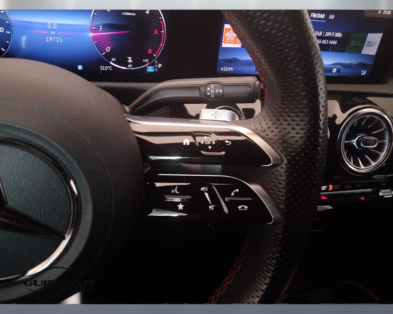 Mercedes-Benz CLA Coupe - C118 2023 - CLA Coupe 200 d AMG Line Advanced Plus auto