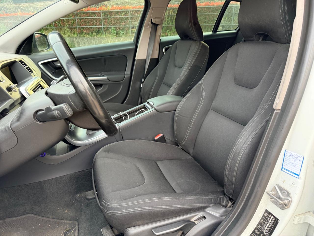 Volvo V60 1.6 diesel 114 cv euro 5B