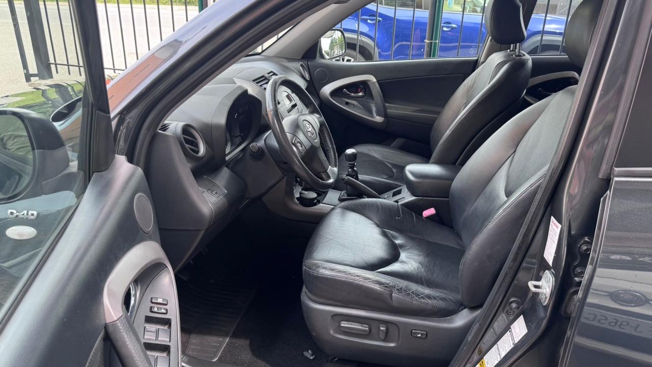 Toyota RAV 4 RAV4 2.2 D-4D 136 CV DPF Luxury