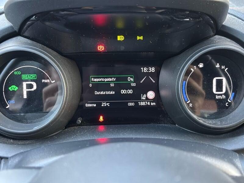 Toyota Yaris Hybrid Trend MY22