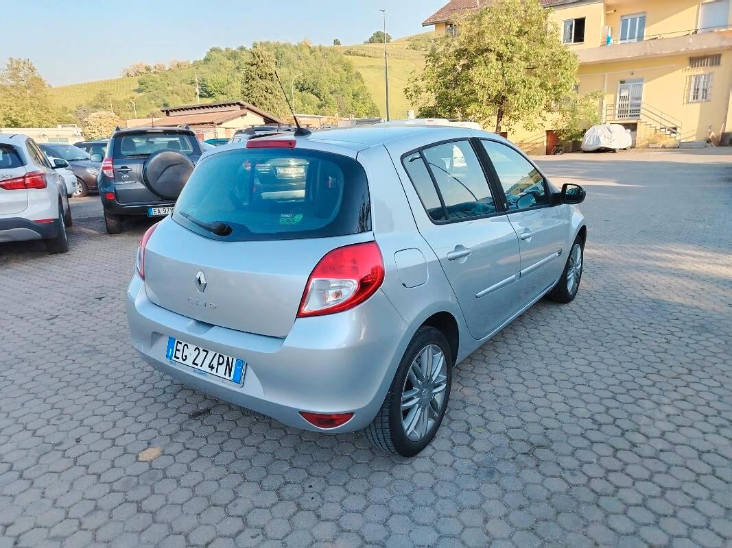 Renault Clio 1.2 16v Live! 5p