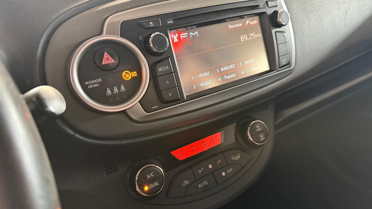 Toyota Yaris 1.3 5 porte Lounge