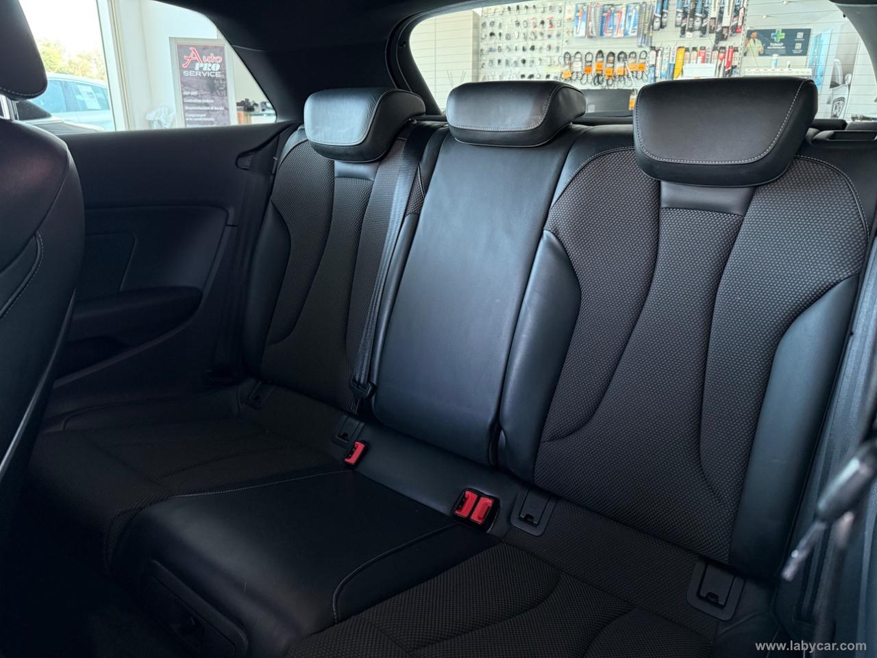AUDI A3 2.0 TDI S tronic Sport S-LINE