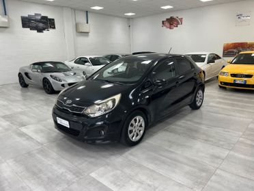 Kia Rio 5p 1.2