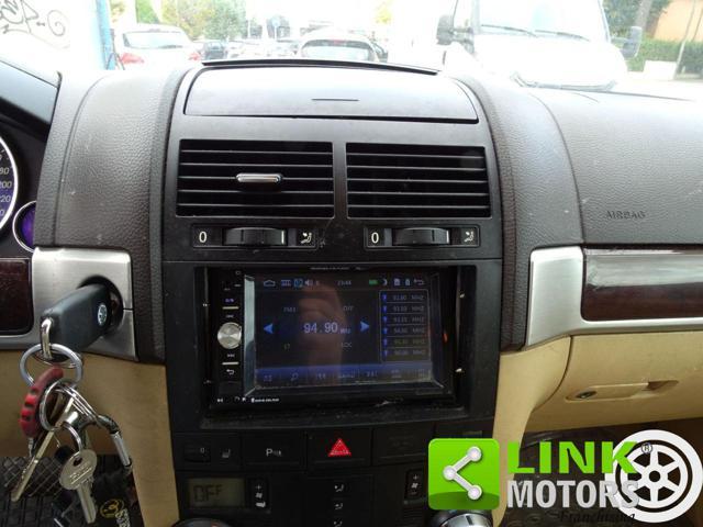 VOLKSWAGEN Touareg 3.0 TDI tiptronic