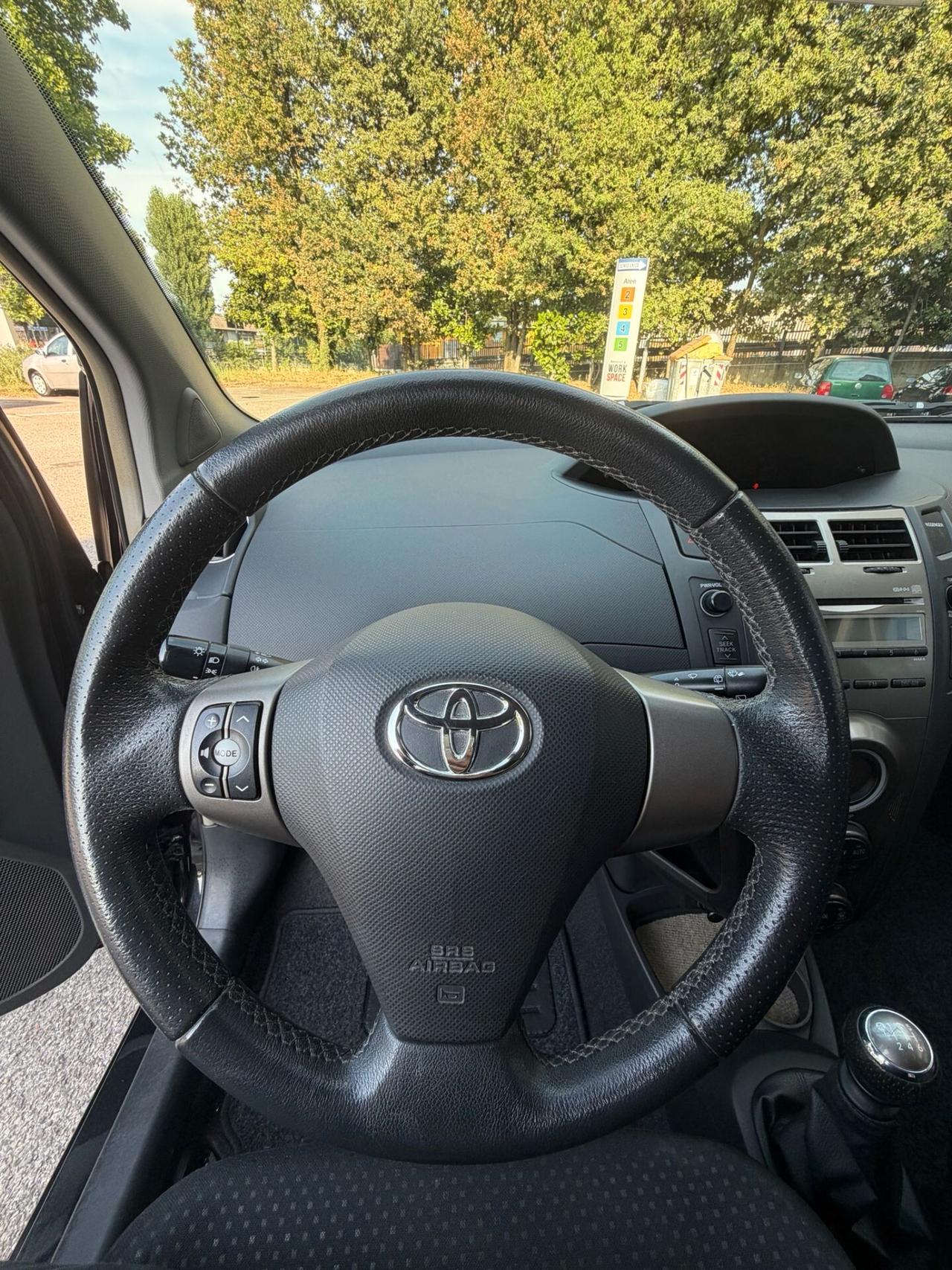 Toyota Yaris 1.3 5 porte Sol