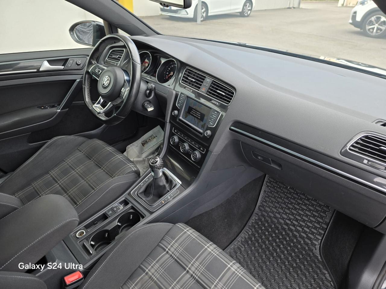 Volkswagen Golf 2.0 TDI 5p. Sport Edition BlueMotion Tech.
