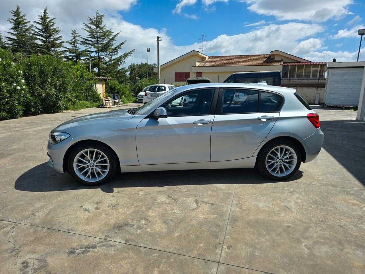 Bmw 118d 5p. Business