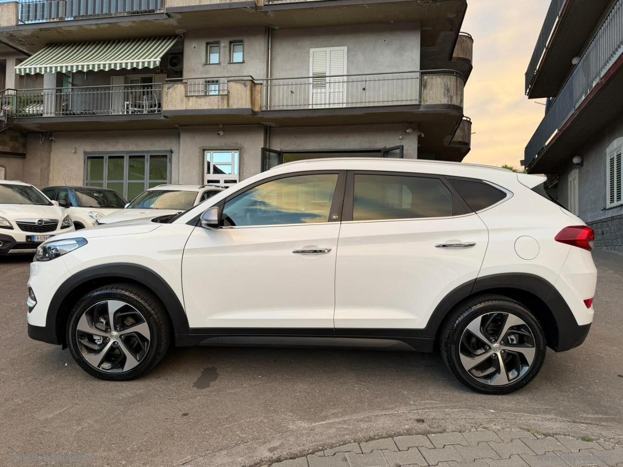 HYUNDAI Tucson 1.7 CRDi Sound Edition
