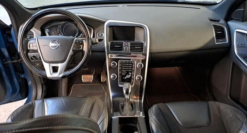 Volvo XC 60 XC60 D5 AWD Geartronic R-design