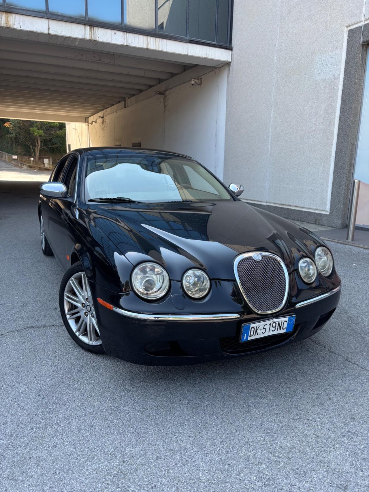 Jaguar S-Type 2.7 diesel V6 Executive