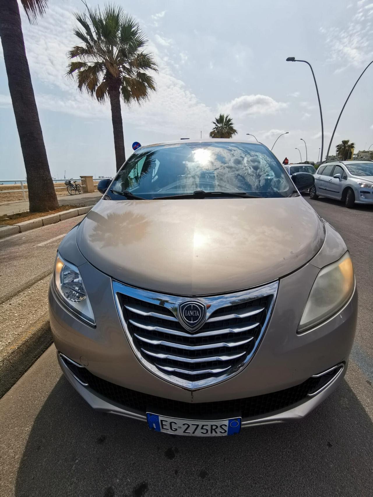 Lancia Ypsilon 1.3 MJT 75 CV Platinum 2011