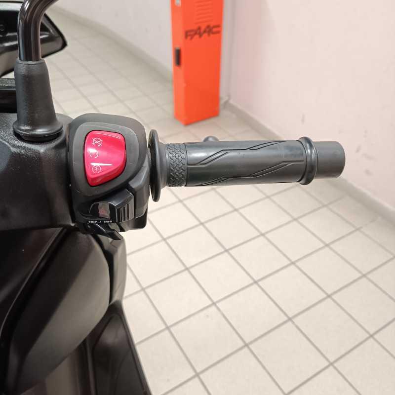 Yamaha X-Max 300 ABS - 2018