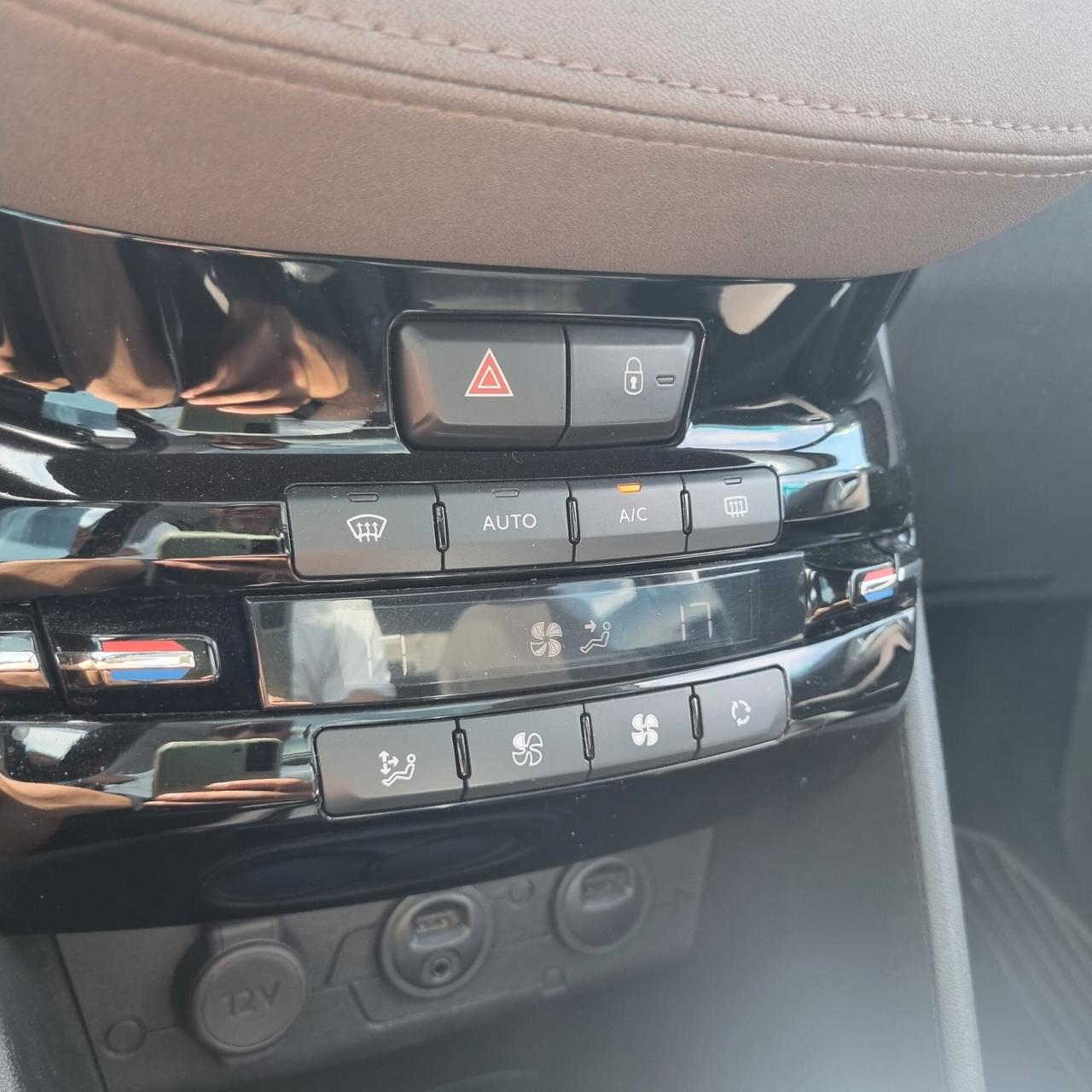 Peugeot 2008 1.6 e-HDi 115 CV Stop&Start Allure