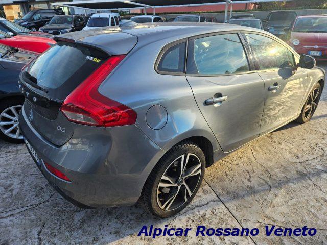 VOLVO V40 D2 'eco' Momentum