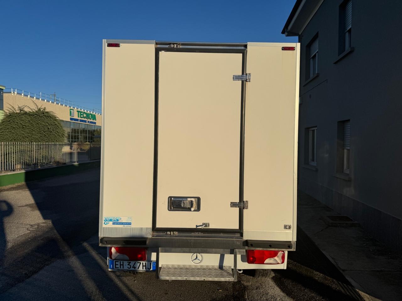 Mercedes Benz 310 cdi FURGONE FRIGO