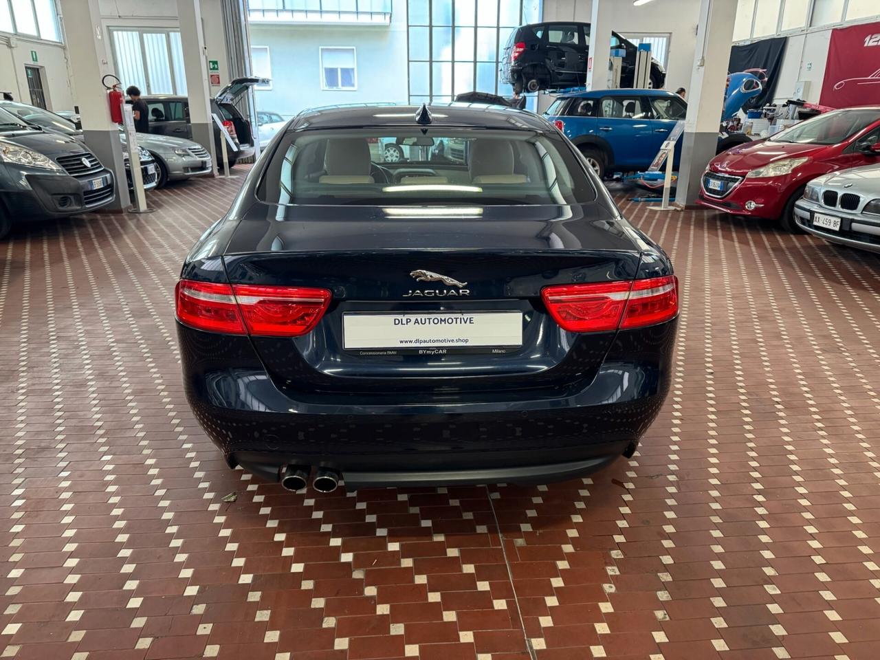 Jaguar XE 2.0 D Turbo 180 CV AWD aut. Portfolio - 4X4