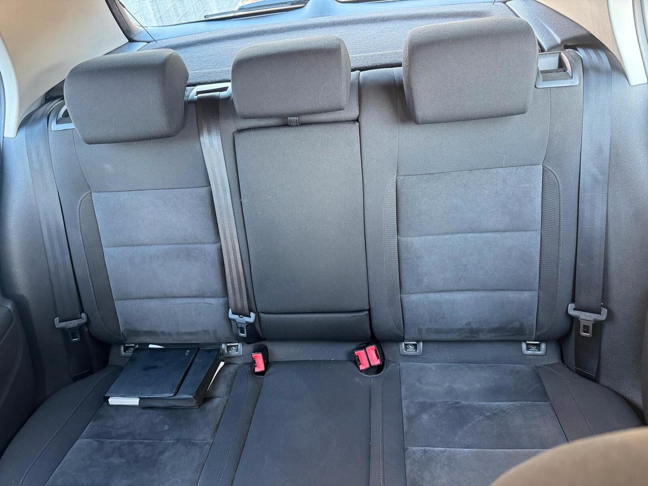 VW GOLF 1.6 TDI DSG 5p. NEOPATEN GARANZIA 12 MESI