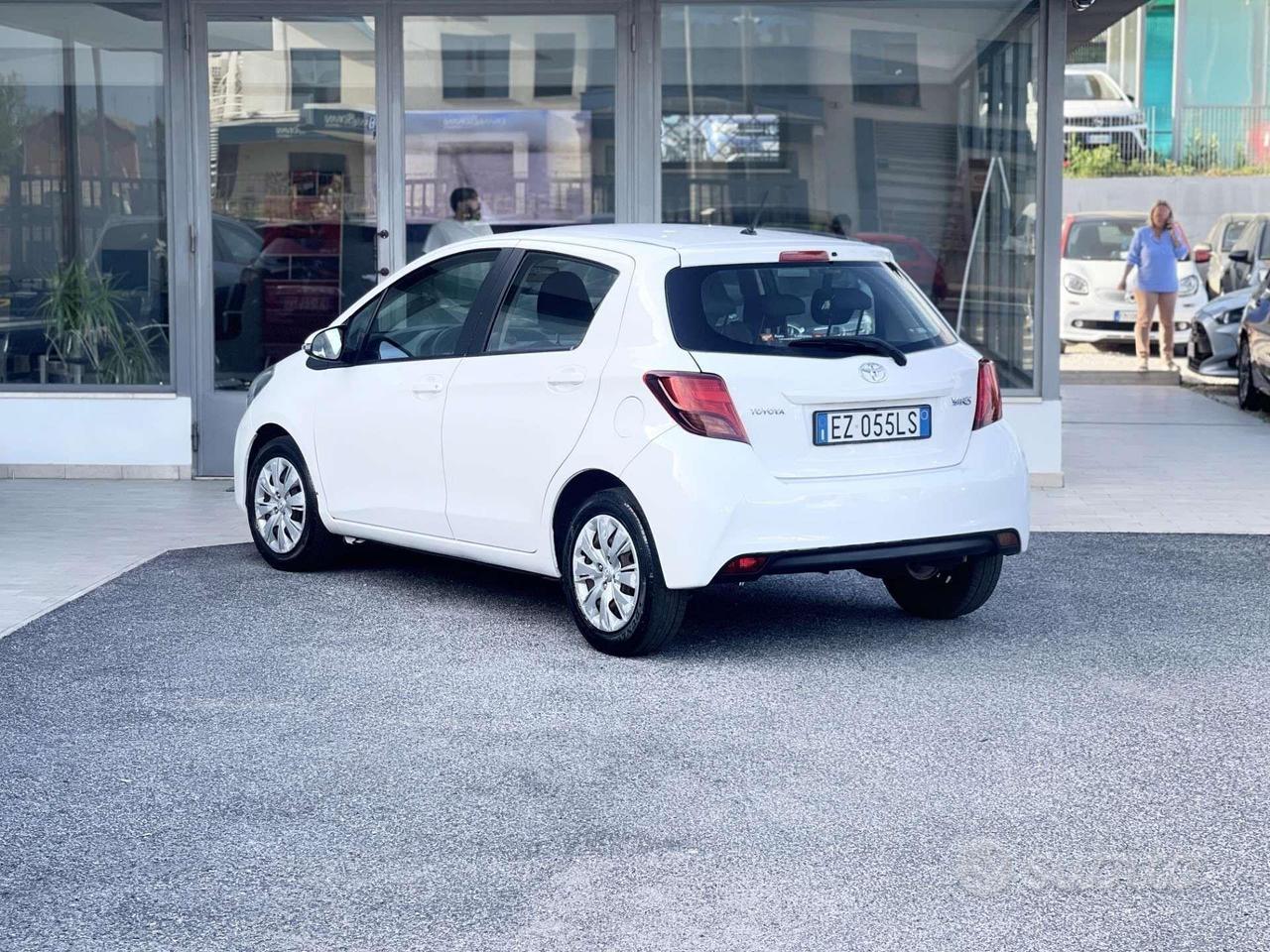 Toyota Yaris 1.0 Benzina 69CV E6 Neo - 2015