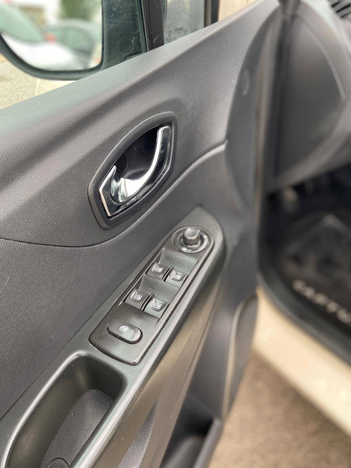 Renault Captur dCi 8V 90 CV EDC Start&Stop Energy Intens