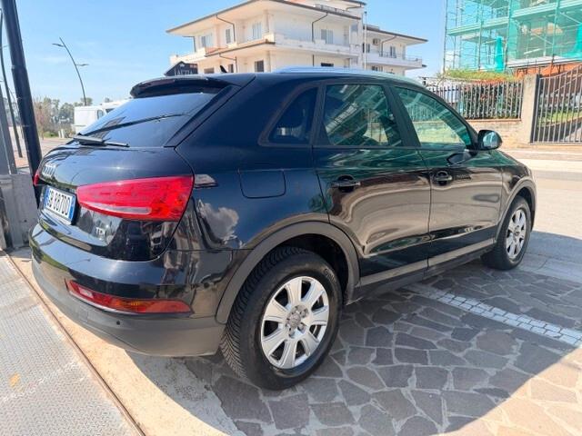 Audi Q3 2.0 TDI 120 CV Design