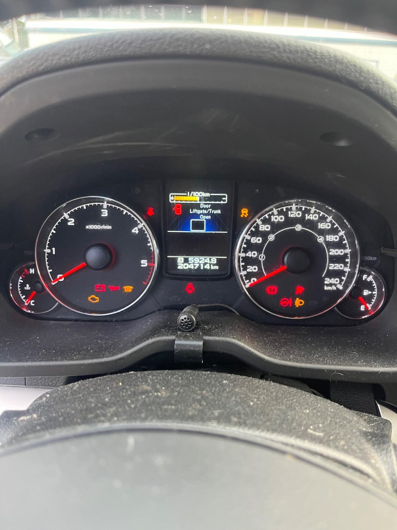 Subaru OUTBACK 2.0D AWD Trend Leather (peoblema albero a camme )