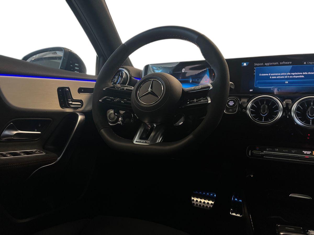 Mercedes-Benz Mercedes-AMG A 35 4MATIC