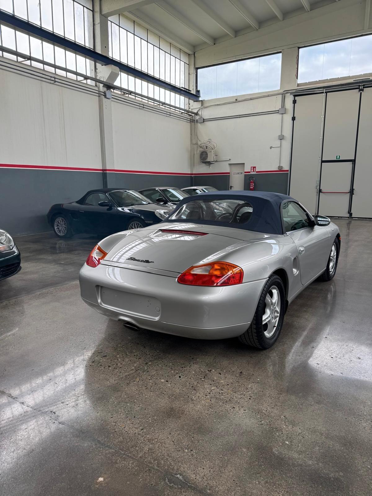Porsche Boxster 2.7i 24V cat