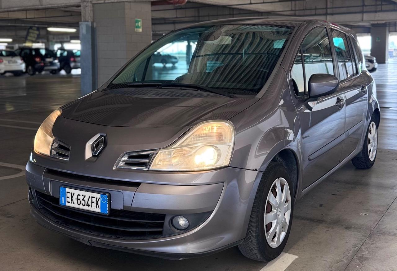 Renault Modus Grand 1.2 16V Live GPL