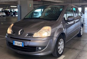 Renault Modus Grand 1.2 16V Live GPL