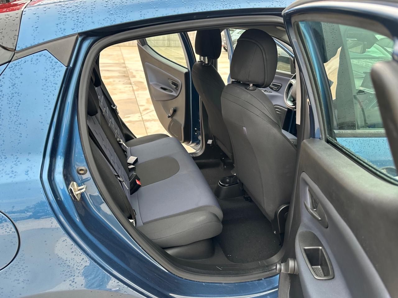 Lancia Ypsilon 1.0 Hybrid Platino full optional